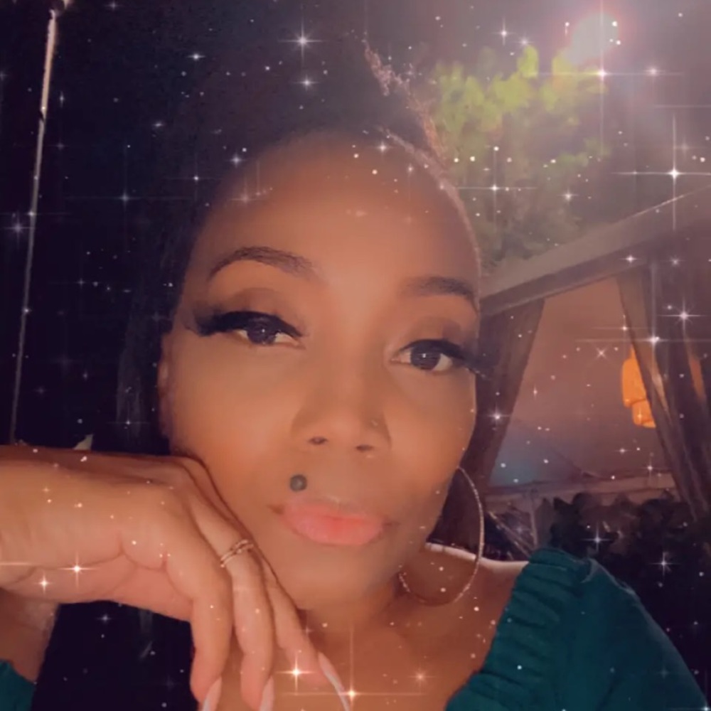 Meet your Posher, Temica